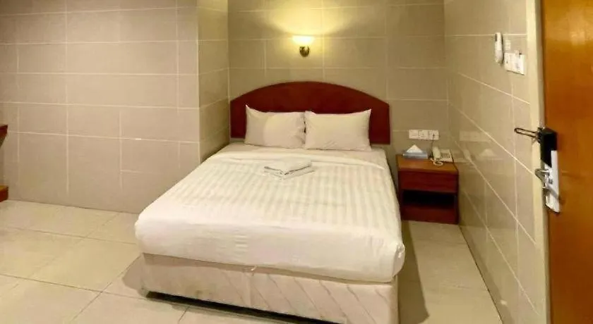 Ww Hotel Ίπο 2*,